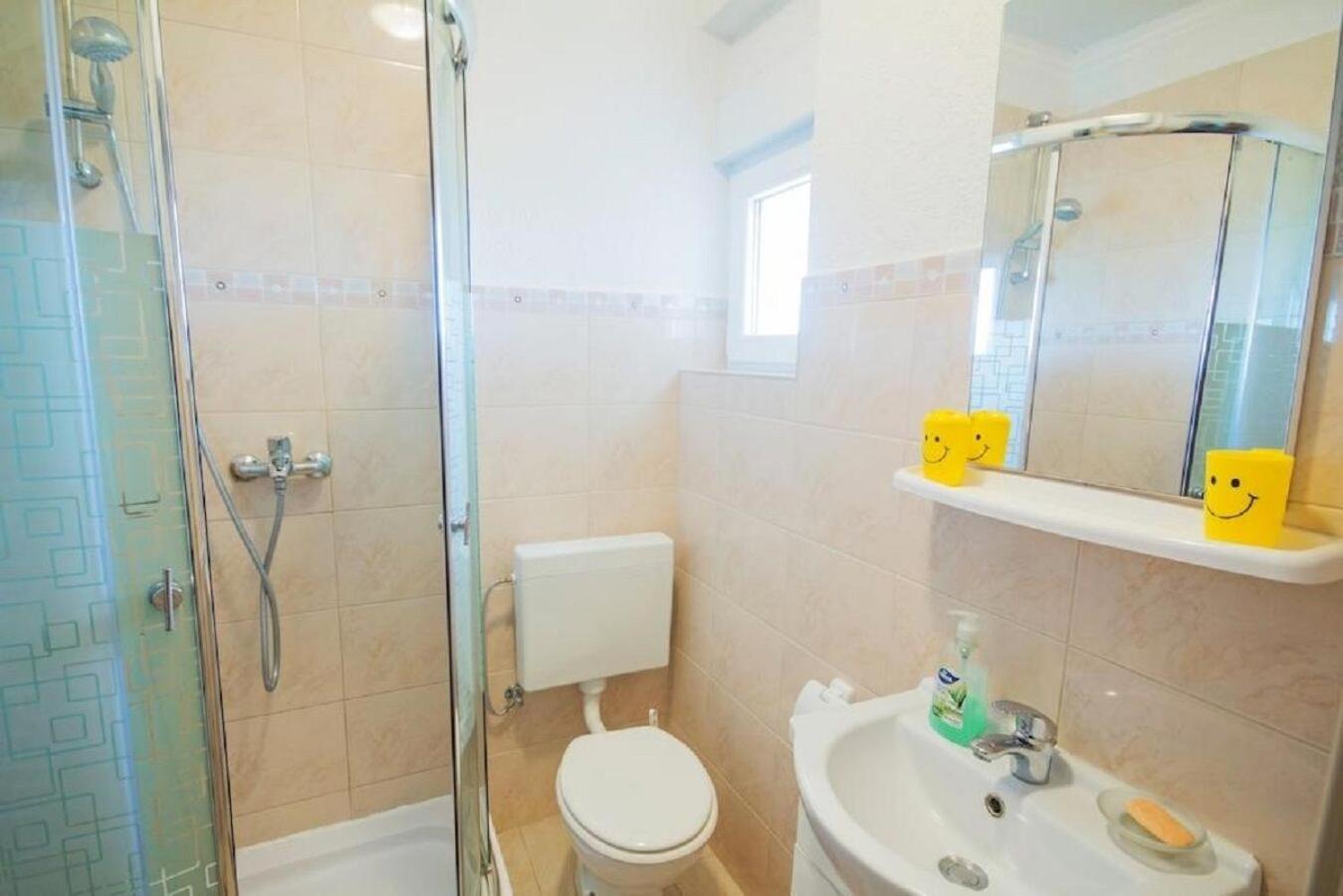 Apartments Teo Privlaka  Bagian luar foto